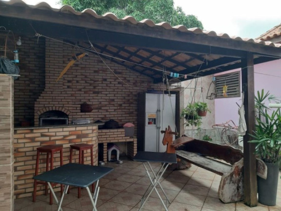 Casa com 4 Quartos à Venda, 250 m² em Glória - Macaé