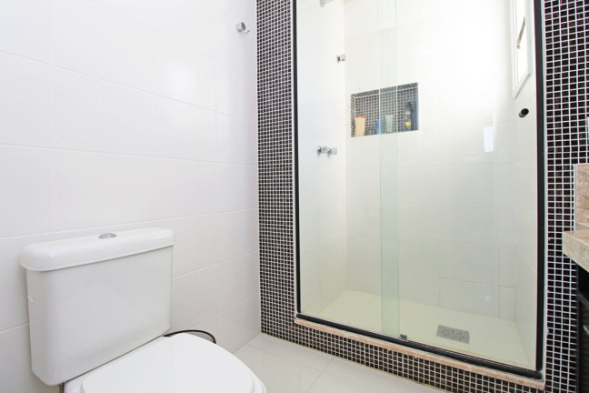 Imagem Imóvel com 3 Quartos à Venda, em Petrópolis - Porto Alegre Imagem Imóvel com 3 Quartos à Venda, em Petrópolis - Porto Alegre