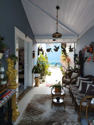 Imagem Casa com 3 Quartos à Venda, 171 m² em Flórida - Praia Grande Imagem Casa com 3 Quartos à Venda, 171 m² em Flórida - Praia Grande