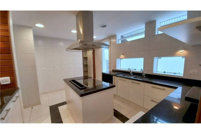 Imagem Casa com 3 Quartos para Alugar, 450 m² em Vila Nova Conceição - São Paulo Imagem Casa com 3 Quartos para Alugar, 450 m² em Vila Nova Conceição - São Paulo
