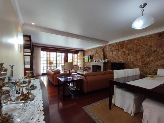 Imagem Casa com 4 Quartos à Venda, 186 m² em Alto - Teresópolis Imagem Casa com 4 Quartos à Venda, 186 m² em Alto - Teresópolis