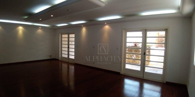 Imagem Casa com 4 Quartos à Venda, 290 m² em Residencial Cinco (alphaville) - Santana De Parnaíba Imagem Casa com 4 Quartos à Venda, 290 m² em Residencial Cinco (alphaville) - Santana De Parnaíba