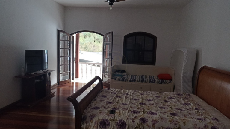 Imagem Casa com 4 Quartos à Venda, 475 m² em Centro - Paraibuna Imagem Casa com 4 Quartos à Venda, 475 m² em Centro - Paraibuna