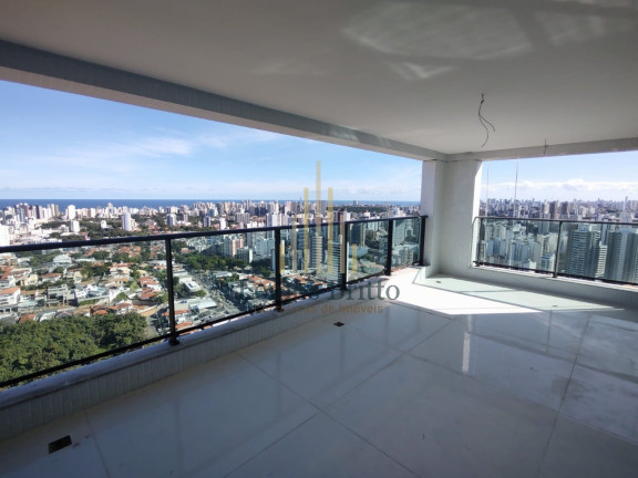 Imóvel com 4 Quartos à Venda, 10 m² em Caminho Das árvores - Salvador