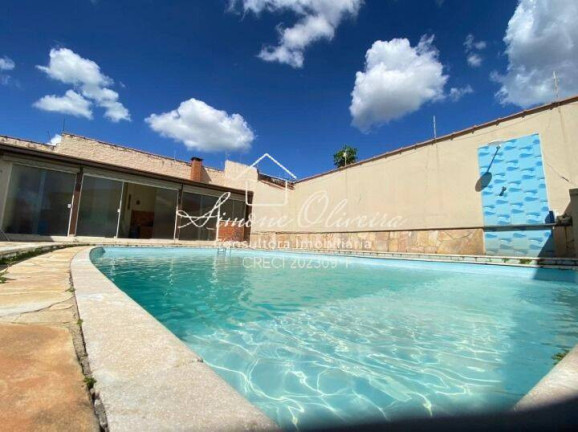 Imagem Casa com 3 Quartos à Venda, 530 m² em Vila São José - Taubaté Imagem Casa com 3 Quartos à Venda, 530 m² em Vila São José - Taubaté