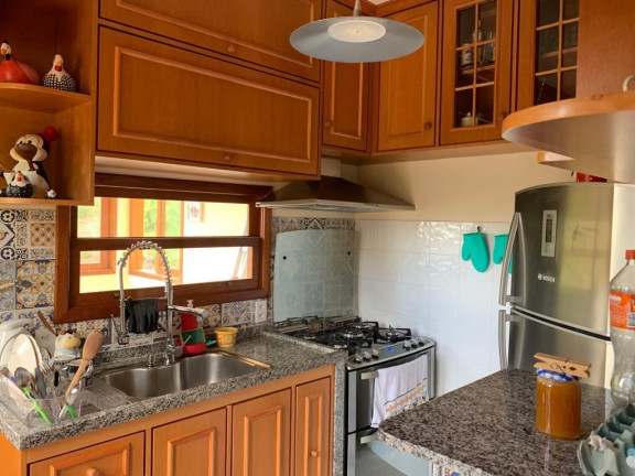 Imagem Casa com 2 Quartos à Venda, 135 m² em Vieira - Teresópolis