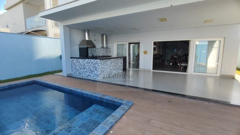 Imagem Casa com 4 Quartos à Venda, 406 m² em Jardim Itália - Cuiabá