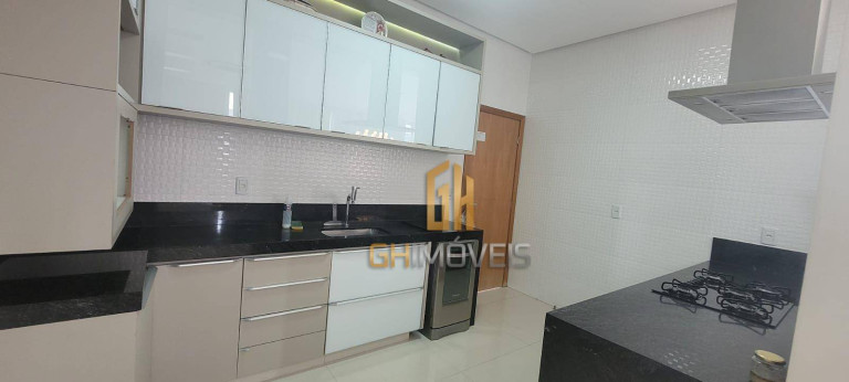 Imagem Sobrado com 4 Quartos para Alugar, 380 m² em Residencial Goiânia Golfe Clube - Goiânia Imagem Sobrado com 4 Quartos para Alugar, 380 m² em Residencial Goiânia Golfe Clube - Goiânia