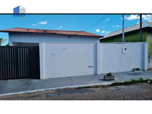 Imagem Sobrado com 5 Quartos à Venda, 240 m² em Araés - Cuiabá