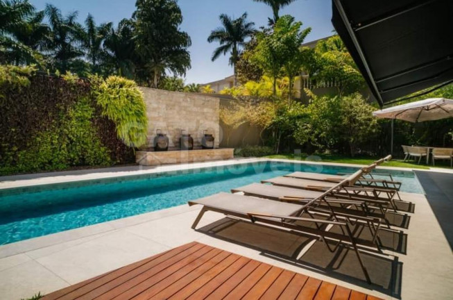 Imagem Casa com 8 Quartos à Venda, 1.164 m² em Alphaville - Santana De Parnaíba