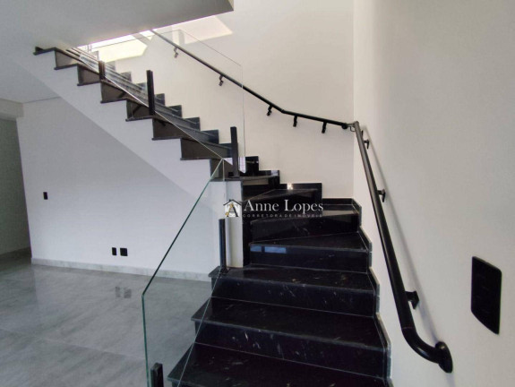 Imagem Casa com 4 Quartos à Venda, 290 m² em Boqueirão - Santos