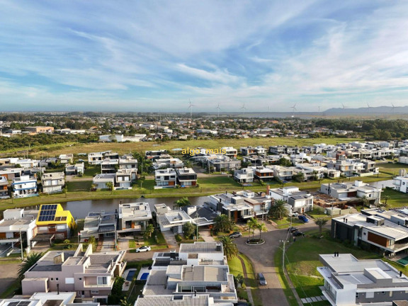Imagem Casa com 4 Quartos à Venda, 212 m² em Condominio Capao Ilhas Resort - Capão Da Canoa Imagem Casa com 4 Quartos à Venda, 212 m² em Condominio Capao Ilhas Resort - Capão Da Canoa