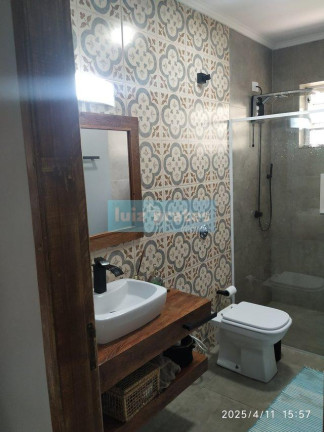 Imagem Casa com 3 Quartos à Venda, 423 m² em Laranjal - Pelotas
