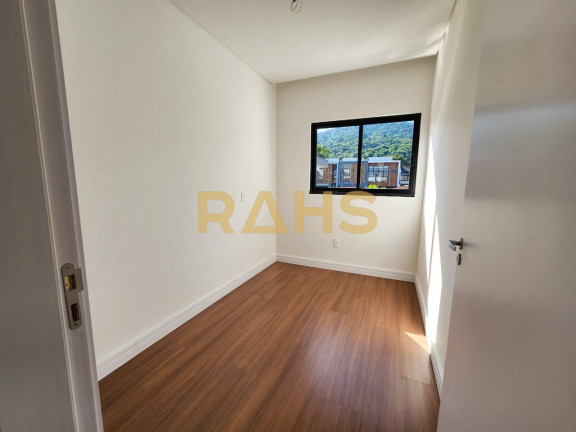 Imagem Casa com 3 Quartos à Venda, 131 m² em Saguaçu - Joinville Imagem Casa com 3 Quartos à Venda, 131 m² em Saguaçu - Joinville