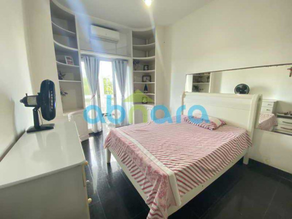 Imagem Apartamento com 3 Quartos à Venda, 160 m² em Copacabana - Rio De Janeiro Imagem Apartamento com 3 Quartos à Venda, 160 m² em Copacabana - Rio De Janeiro