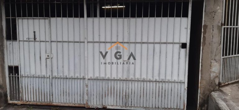 Casa com 3 Quartos para Alugar, 270 m² em Cidade Líder - São Paulo