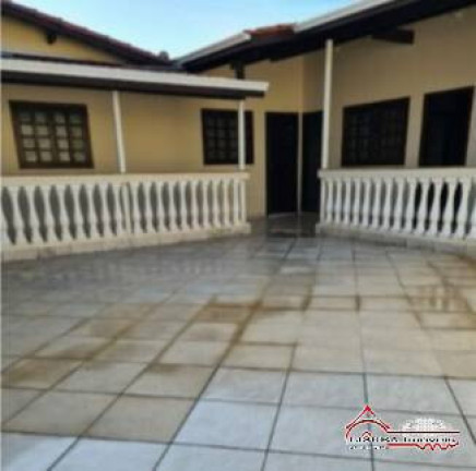 Casa com 3 Quartos para Alugar,  em Cidade Jardim - Jacareí