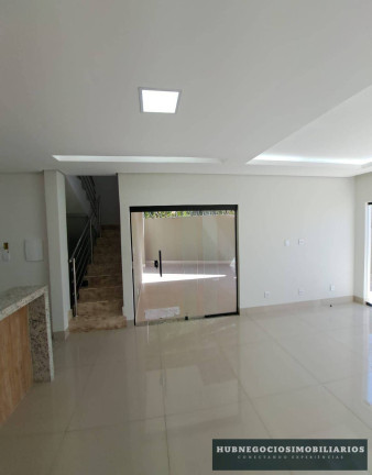 Imagem Casa com 3 Quartos à Venda, 250 m² em Ibituruna - Montes Claros