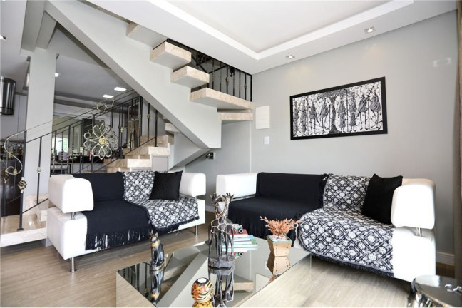 Imagem Casa com 3 Quartos à Venda, 225 m² em Passo Das Pedras - Porto Alegre Imagem Casa com 3 Quartos à Venda, 225 m² em Passo Das Pedras - Porto Alegre