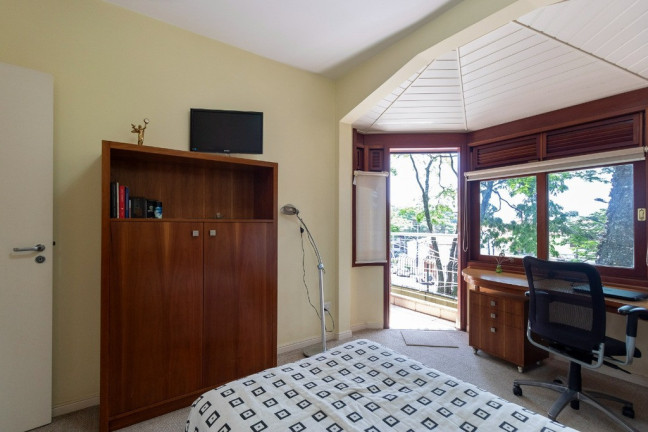 Imagem Casa com 4 Quartos à Venda, 440 m² em Jardim Prudência - São Paulo