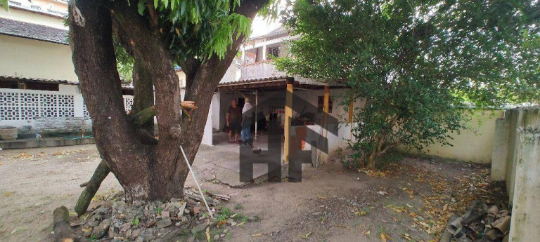 Imagem Casa com 4 Quartos à Venda, 225 m² em Casa Amarela - Recife