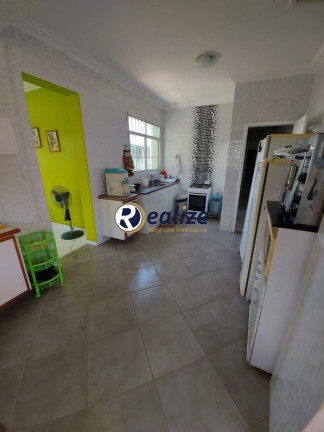 Imagem Casa com 8 Quartos à Venda, 265 m² em Centro - Guarapari Imagem Casa com 8 Quartos à Venda, 265 m² em Centro - Guarapari