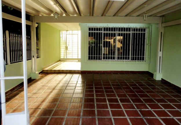 Casa com 3 Quartos à Venda, 150 m² em Veleiros - São Paulo