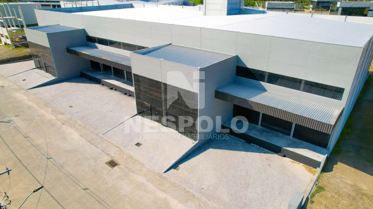 Imagem Imóvel Comercial à Venda, 2.250 m² em Perequê - Porto Belo Imagem Imóvel Comercial à Venda, 2.250 m² em Perequê - Porto Belo