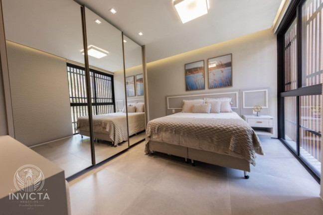 Imagem Casa com 4 Quartos à Venda, 380 m² em Estados - Balneário Camboriú