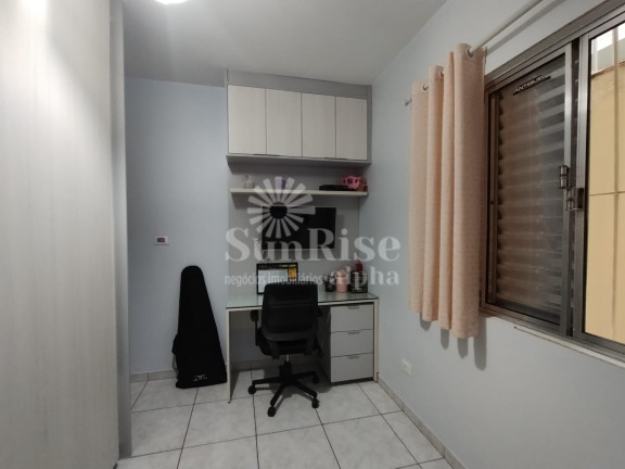 Imagem Casa com 3 Quartos à Venda, 204 m² em Jardim Elvira - Osasco
