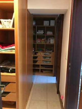 Imagem Casa com 5 Quartos à Venda, 630 m² em Anil - Rio De Janeiro Imagem Casa com 5 Quartos à Venda, 630 m² em Anil - Rio De Janeiro