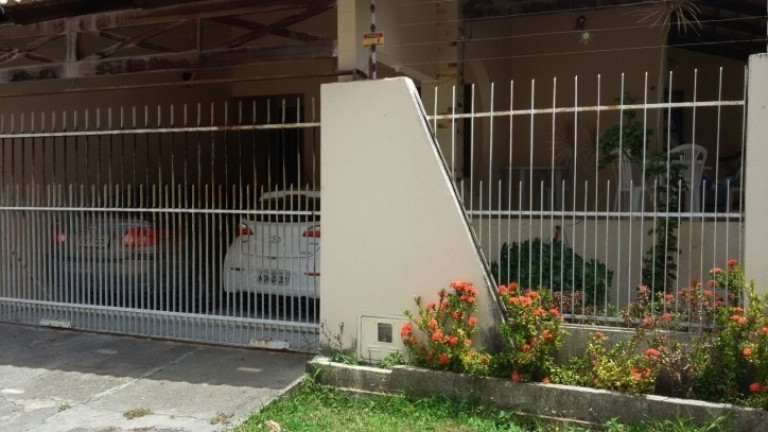 Imagem Casa com 7 Quartos à Venda, 350 m² em Ponta Negra - Natal Imagem Casa com 7 Quartos à Venda, 350 m² em Ponta Negra - Natal