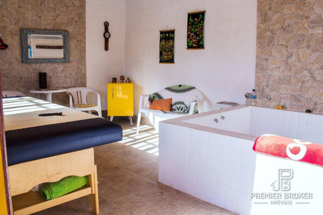 Imagem Casa com 9 Quartos à Venda, 1.000 m² em Iucas - Teresópolis