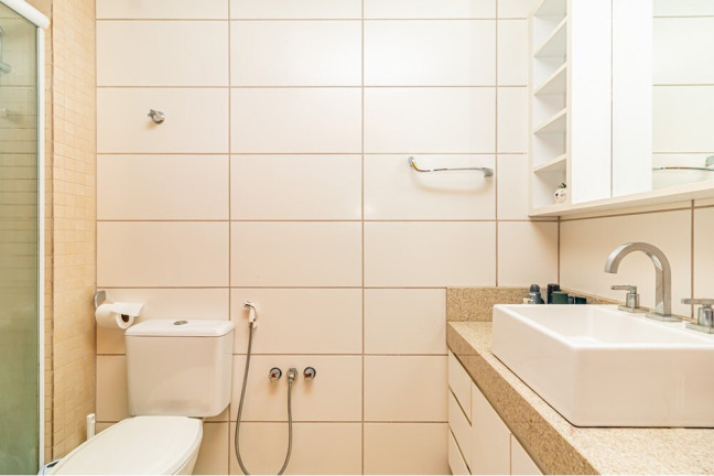 Imagem Apartamento com 2 Quartos à Venda, 78 m² em Santana - Porto Alegre