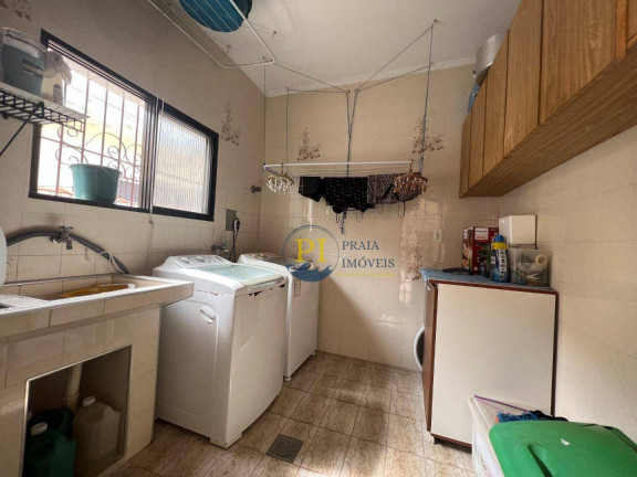 Imagem Casa com 6 Quartos à Venda, 302 m² em Canto Do Forte - Praia Grande Imagem Casa com 6 Quartos à Venda, 302 m² em Canto Do Forte - Praia Grande