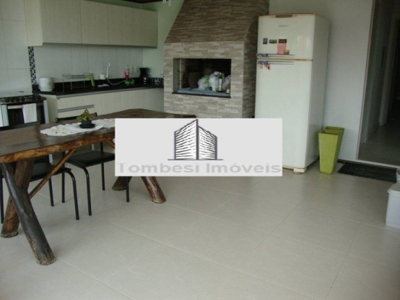 Imagem Casa com 3 Quartos à Venda, 292 m² em Jardim Sabará - Porto Alegre Imagem Casa com 3 Quartos à Venda, 292 m² em Jardim Sabará - Porto Alegre