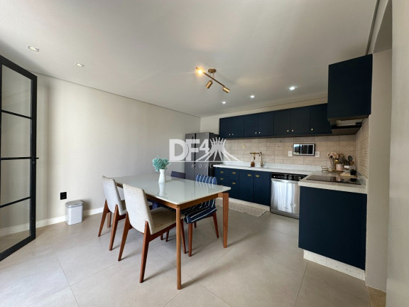 Imagem Casa com 3 Quartos à Venda, 300 m² em Guará I - Brasília Imagem Casa com 3 Quartos à Venda, 300 m² em Guará I - Brasília