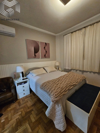 Imagem Imóvel com 3 Quartos à Venda, 300 m² em Laranjeiras - Rio De Janeiro Imagem Imóvel com 3 Quartos à Venda, 300 m² em Laranjeiras - Rio De Janeiro
