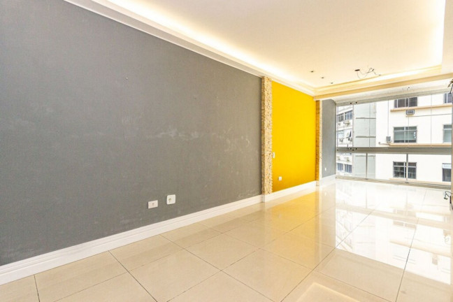 Imagem Imóvel com 2 Quartos à Venda, 75 m² em Humaitá - Rio De Janeiro