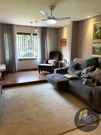 Casa com 3 Quartos à Venda, 225 m² em Marapé - Santos