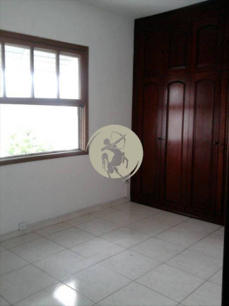 Apartamento com 2 Quartos à Venda, 106 m² em Embare - Santos
