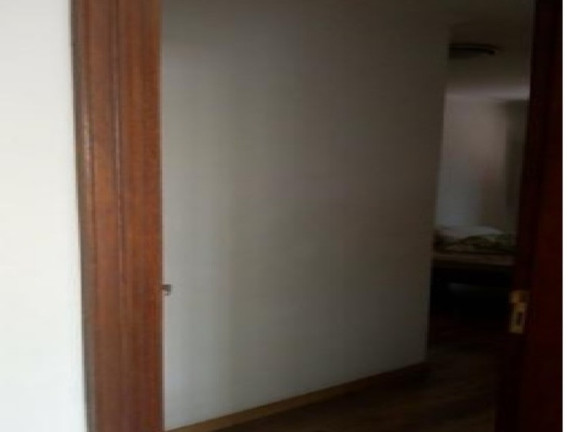 Imagem Sobrado com 5 Quartos à Venda, 300 m² em Lapa De Baixo - São Paulo