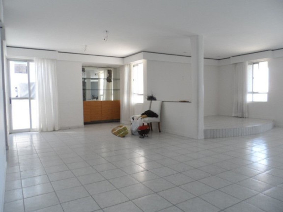 Imagem Cobertura com 4 Quartos à Venda, 360 m²