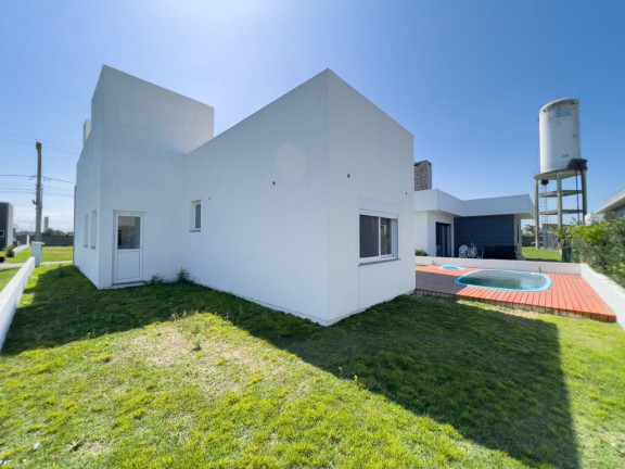 Imagem Casa com 3 Quartos à Venda, 150 m² em Araçá - Capao Da Canoa