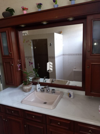Imagem Casa com 3 Quartos à Venda,  em Centro - Santa Maria