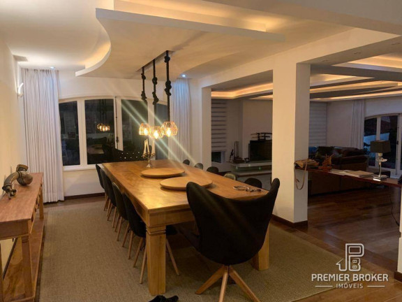 Imagem Casa com 4 Quartos à Venda, 600 m² em Tijuca - Teresópolis
