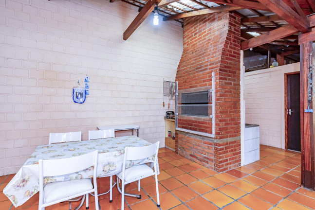 Imagem Sobrado com 3 Quartos à Venda, 209 m² em Portão - Curitiba
