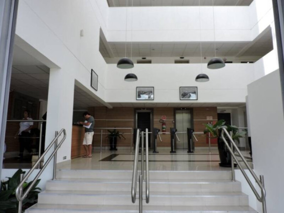 Imagem Sala Comercial à Venda, 40 m² em Granja Viana - Cotia