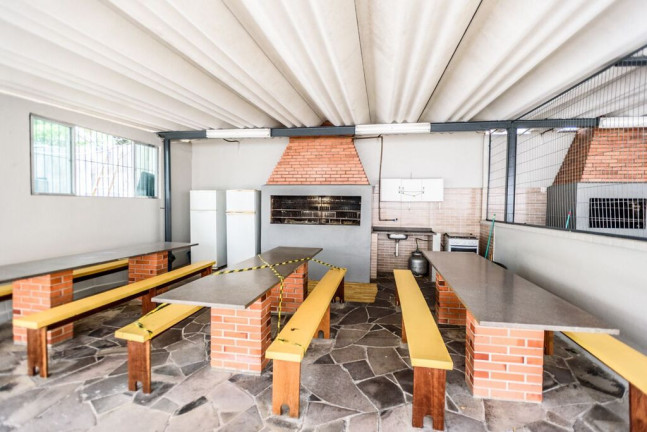 Imagem Apartamento com 3 Quartos à Venda, 63 m² em Jardim Sabará - Porto Alegre