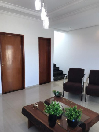 Imagem Sobrado com 3 Quartos à Venda, 144 m² em Setor Faiçalville - Goiânia